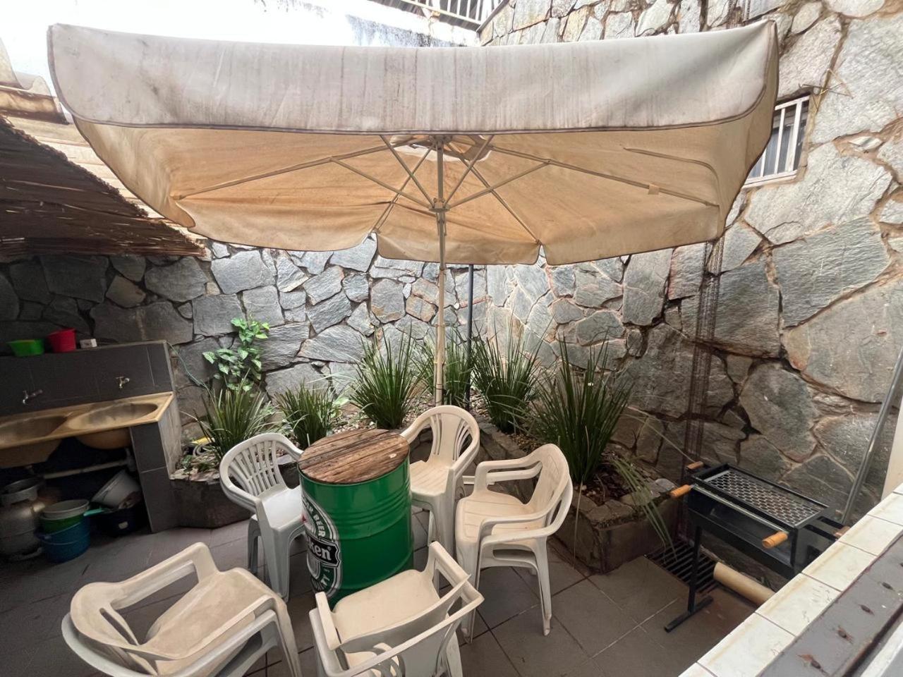 Casa Quintal Bueno! 5 Quartos Com Ar Split E Internet Ultra! Perto Do Melhor De Goiania! Marista Parques Areiao E Vaca Brava Hospital Premium Mater Dei Blue Fit Perdomo Goiania Shopping! Exterior foto