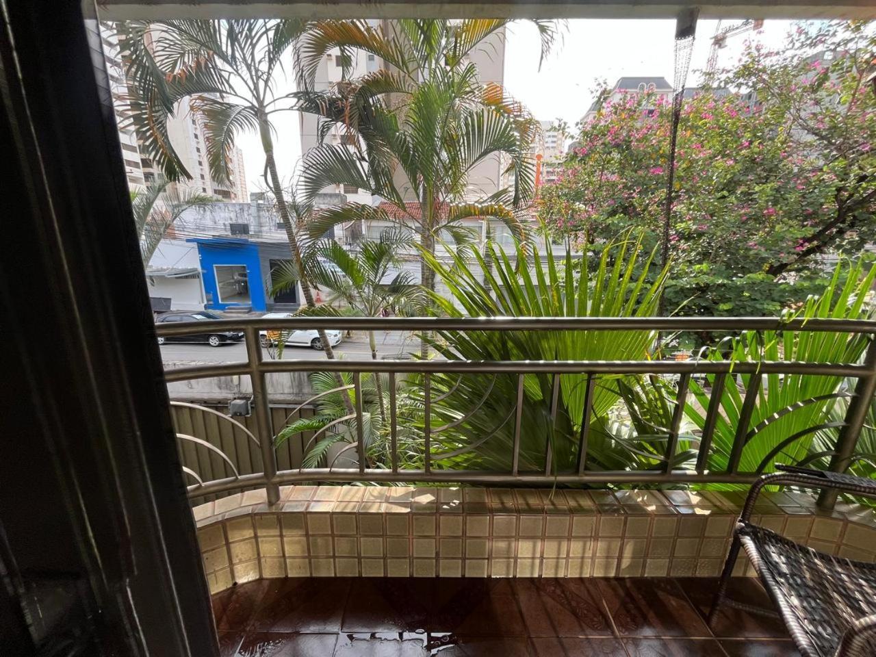 Casa Quintal Bueno! 5 Quartos Com Ar Split E Internet Ultra! Perto Do Melhor De Goiania! Marista Parques Areiao E Vaca Brava Hospital Premium Mater Dei Blue Fit Perdomo Goiania Shopping! Exterior foto