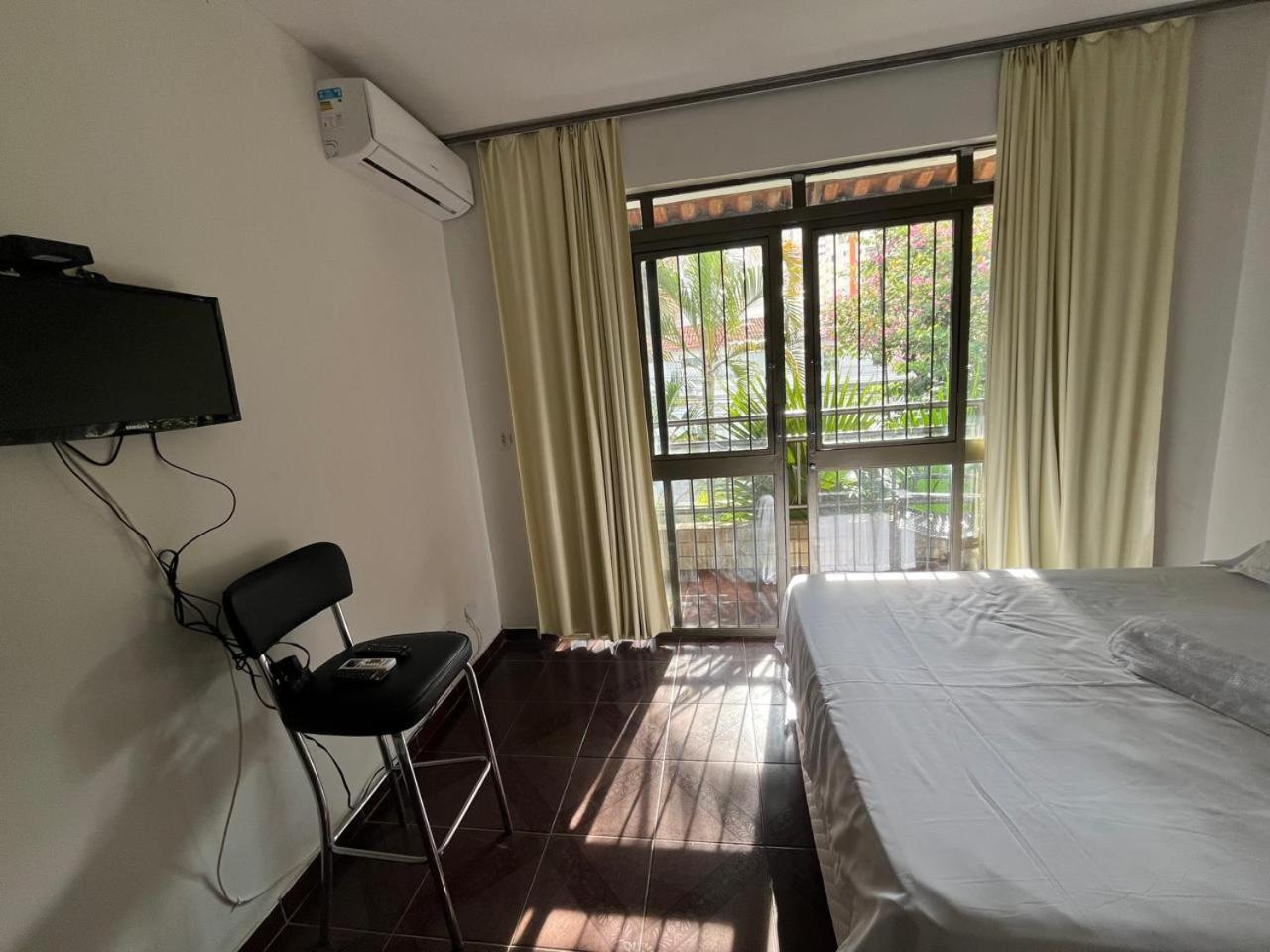 Casa Quintal Bueno! 5 Quartos Com Ar Split E Internet Ultra! Perto Do Melhor De Goiania! Marista Parques Areiao E Vaca Brava Hospital Premium Mater Dei Blue Fit Perdomo Goiania Shopping! Exterior foto